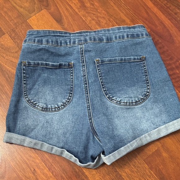 Copper Key Women's Blue Denim Shorts Size 9 - Picture 2 of 2